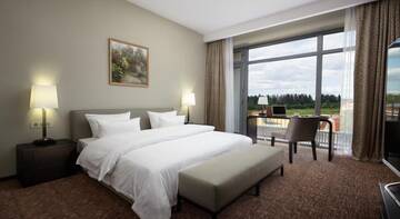 Фото номера Роскошные апартаменты Гостиница ВеличЪ Country Club г. Звенигород 2