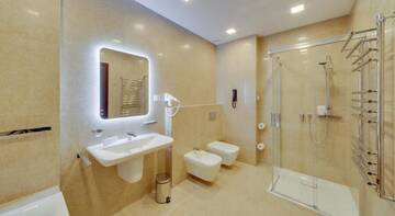 Фото номера Суперлюкс Гостиница ВеличЪ Country Club г. Звенигород 3