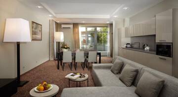 Фото номера Роскошные апартаменты Гостиница ВеличЪ Country Club г. Звенигород 7