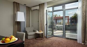 Фото номера Роскошные апартаменты Гостиница ВеличЪ Country Club г. Звенигород 6